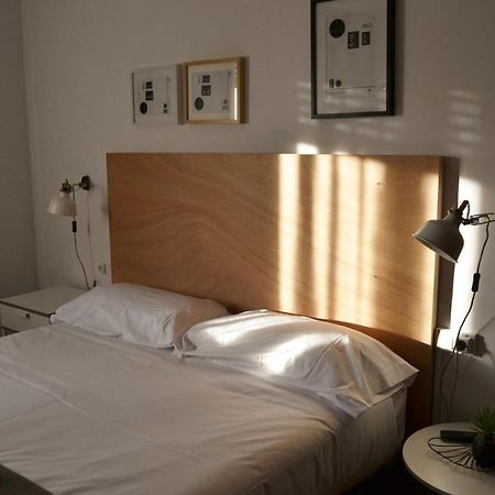 Tres Puentes Anguiano Apartamentos Y Hostal Екстер'єр фото