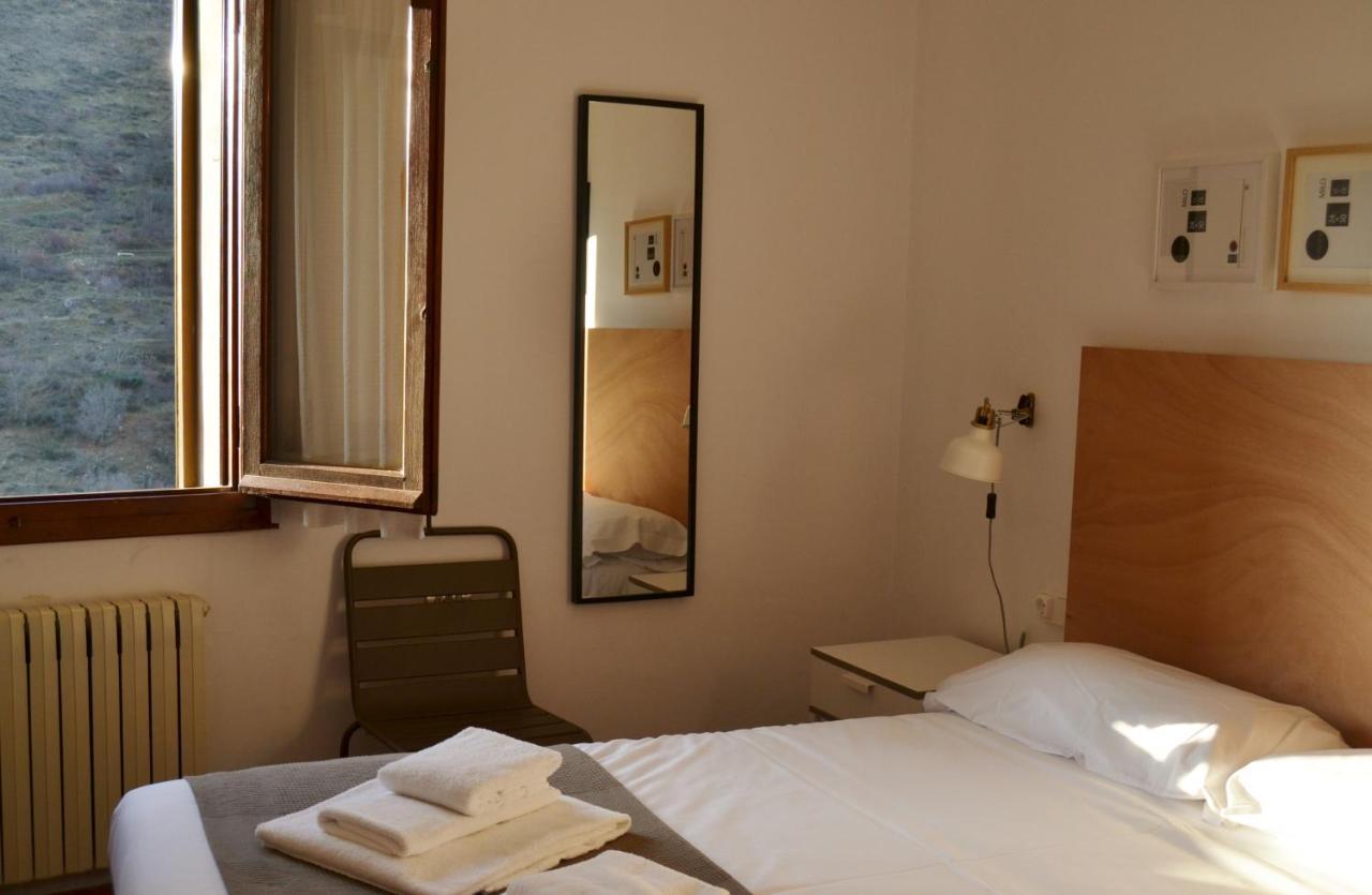 Tres Puentes Anguiano Apartamentos Y Hostal Екстер'єр фото