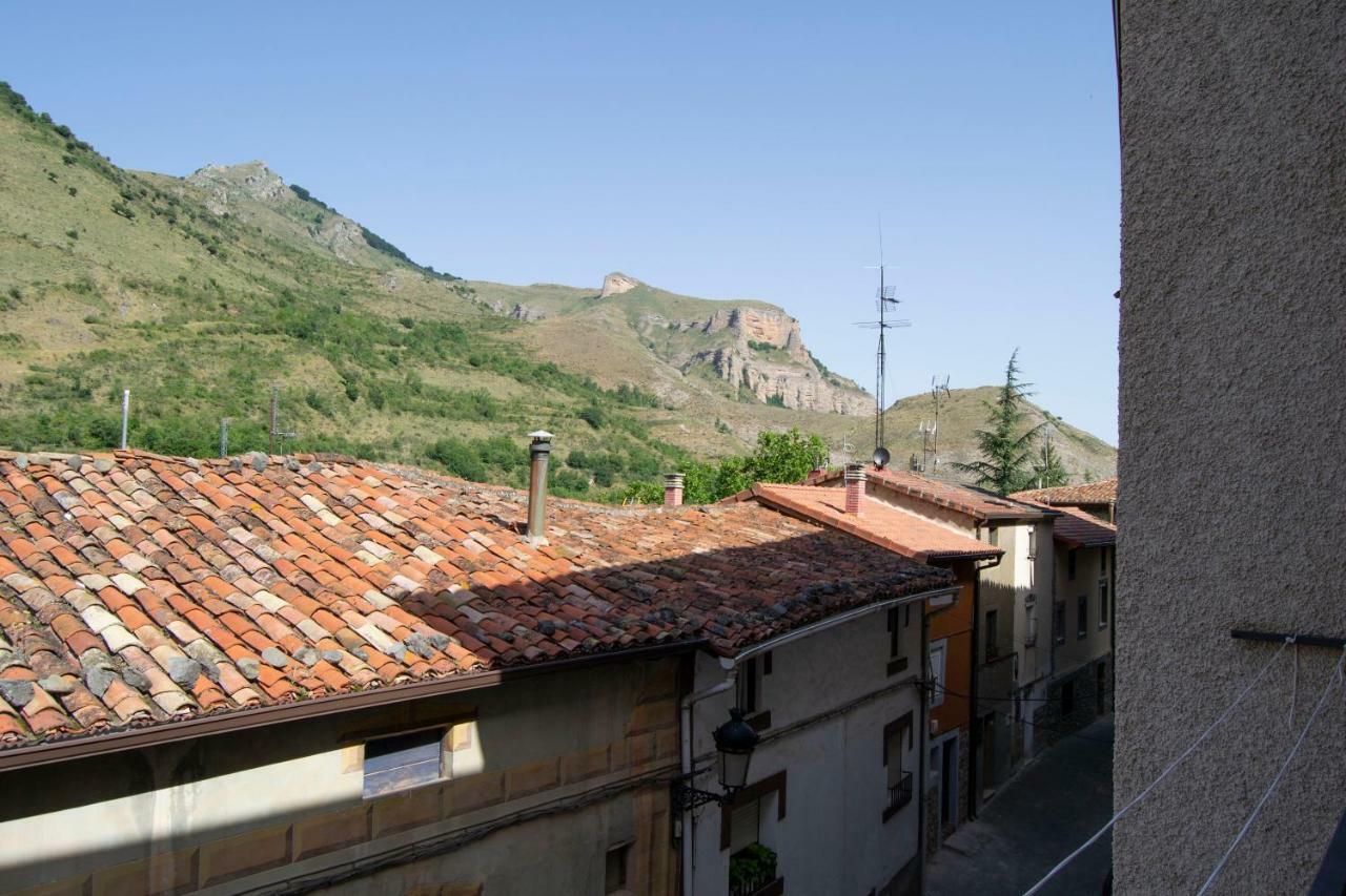 Tres Puentes Anguiano Apartamentos Y Hostal Екстер'єр фото
