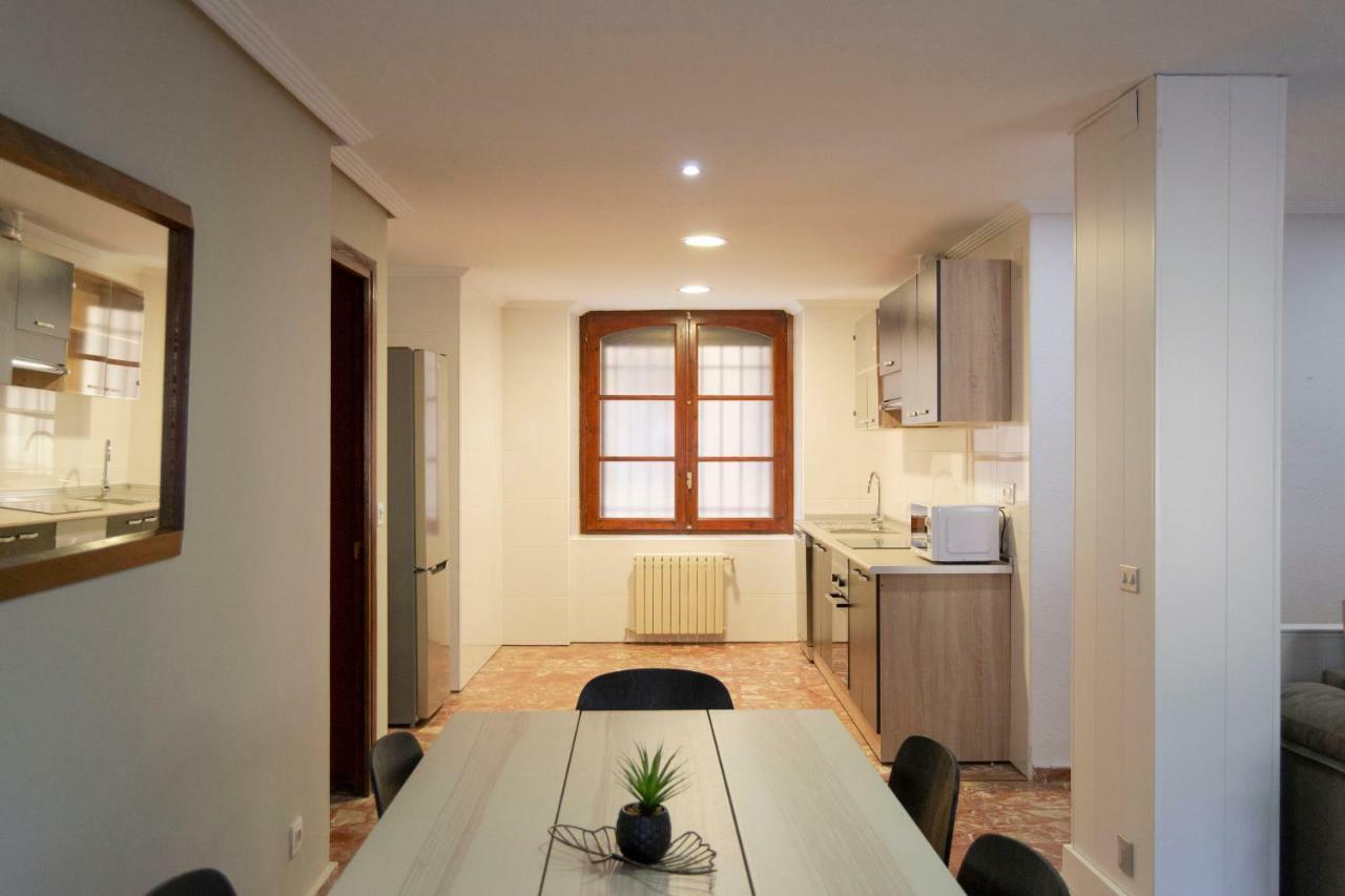 Tres Puentes Anguiano Apartamentos Y Hostal Екстер'єр фото