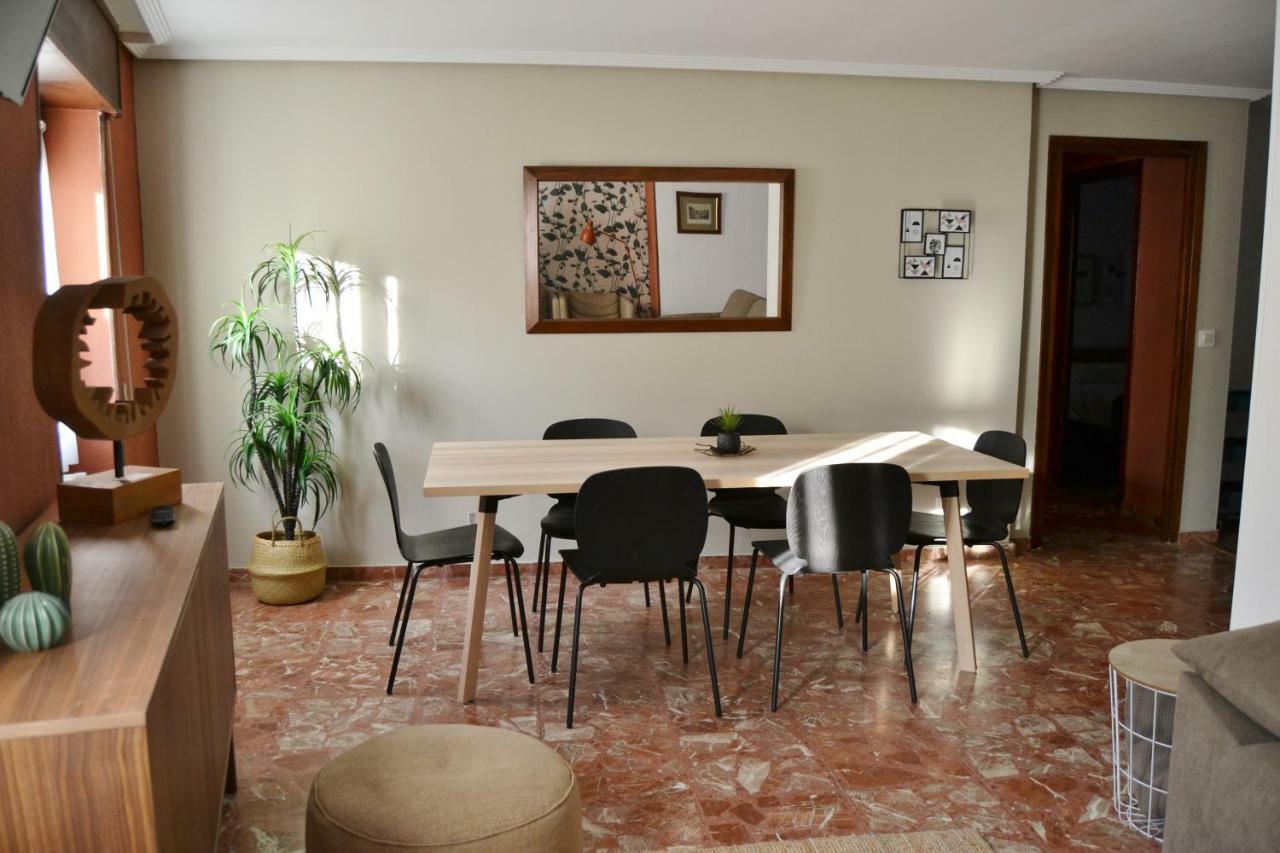 Tres Puentes Anguiano Apartamentos Y Hostal Екстер'єр фото