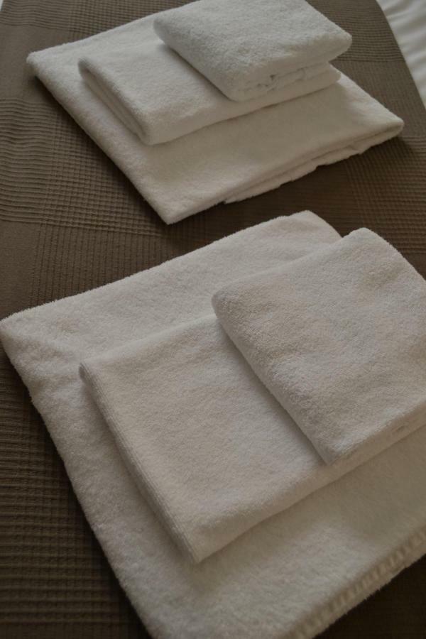 Tres Puentes Anguiano Apartamentos Y Hostal Екстер'єр фото